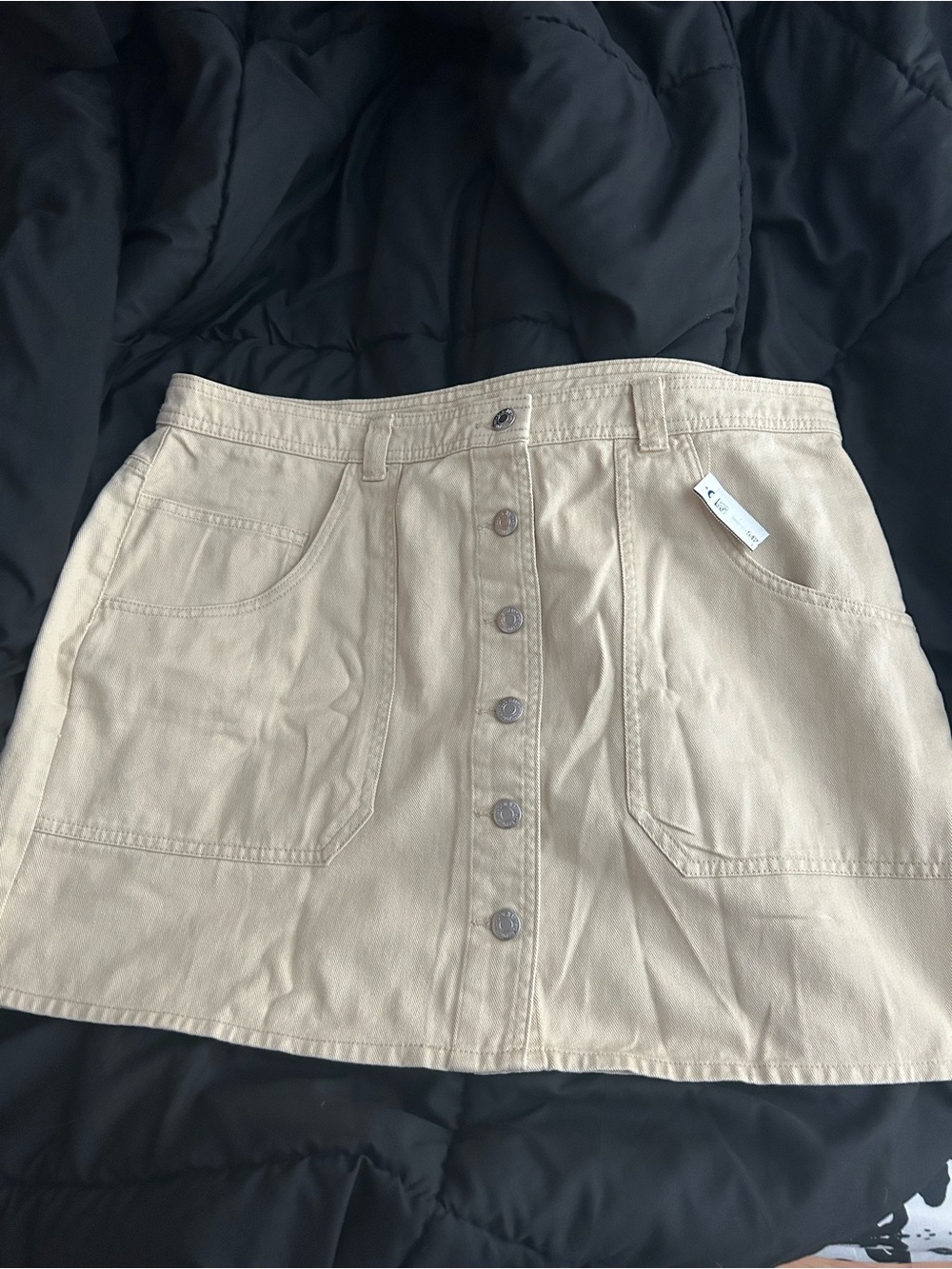 Old Navy Cream Button-Front Mini Skirt with Patch Pockets